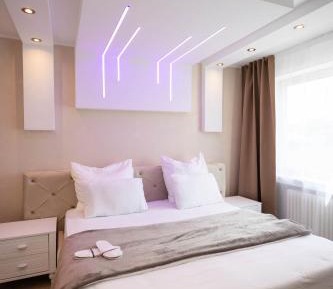 Deluxe Suite with Spa Bath