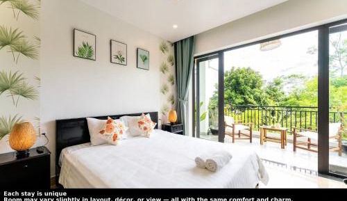 Deluxe Double Room with Balcony