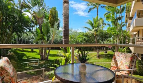 Apartment with Garden View