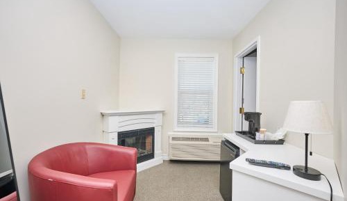 Room #1472853409