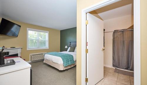 Room #1472853410