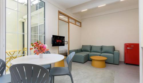 Two-Bedroom Deluxe Apartment