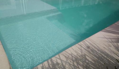 Apartment with Pool View 