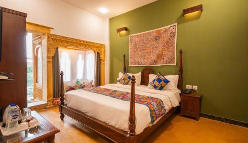 Room #1474187402