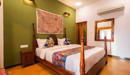 Room #1474187401