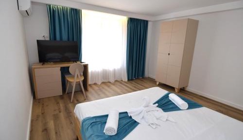 Deluxe Double Room with Balcony and Sea View