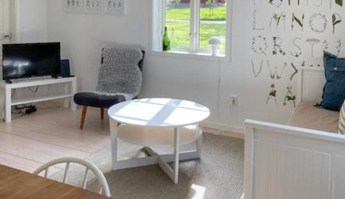 One-Bedroom Holiday Home