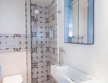 Room #1473961202