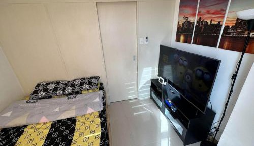 Studio with Balcony