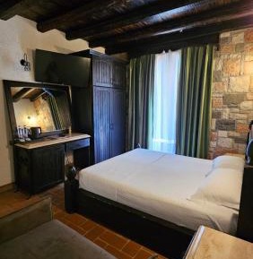 Triple Room with Balcony and Sea View
