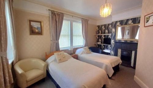 Deluxe Double or Twin Room
