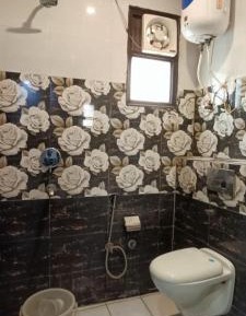 Deluxe Double Room (2 Adults + 1 Child)