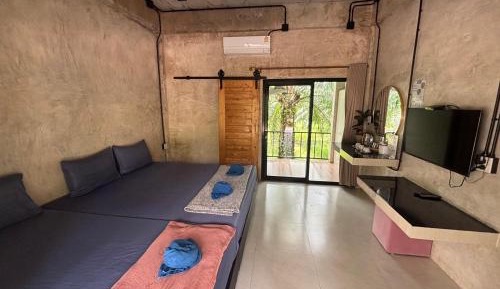 Triple Room with Balcony