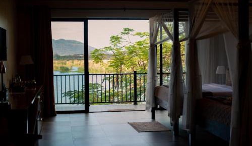 Suite with River View