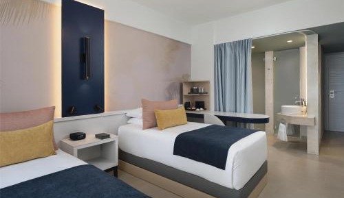Double Room with Two Twin Beds