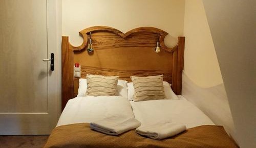 Double Room with Mountain View