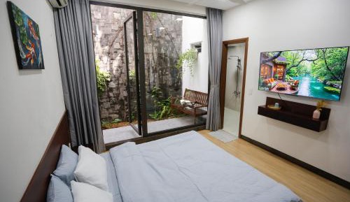 Double Room with Private Bathroom