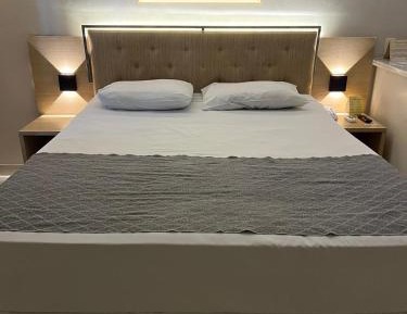 King Suite with Spa Bath