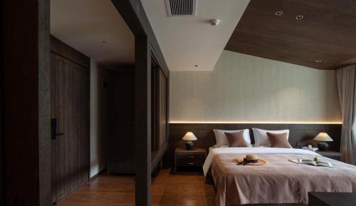 Double Room with Mountain View