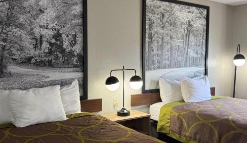 Queen Room with Two Queen Beds - Non-Smoking