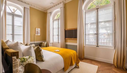 Deluxe Connecting Rooms