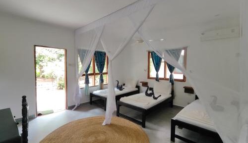 Triple Room with Private Bathroom