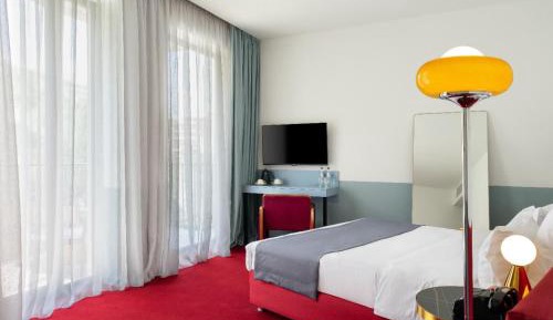 Double Room with Mountain View