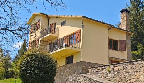 Six-Bedroom House