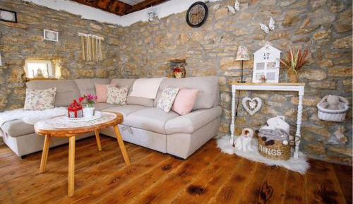 One-Bedroom Holiday Home