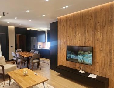 Three-Bedroom Apartment with Balcony