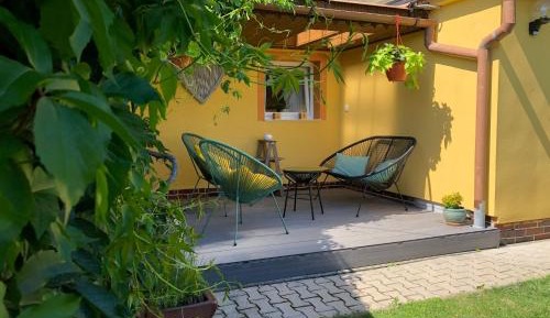One-Bedroom Apartment with Garden View