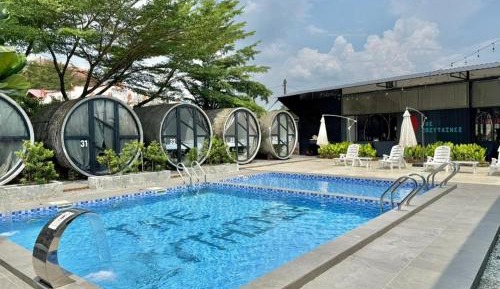 Double Room with Pool View