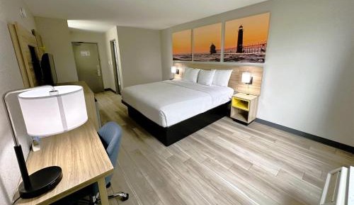 King Room - Non-Smoking