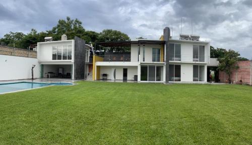 Seven-Bedroom House