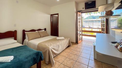Triple Room with Mountain View