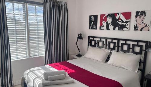 Queen Room - First Floor