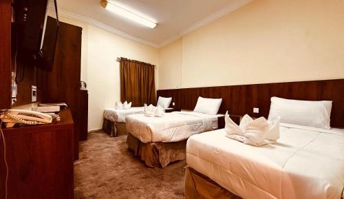 Triple Room with Private Bathroom