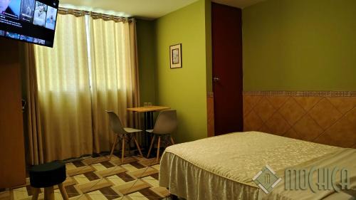 Standard Queen Room