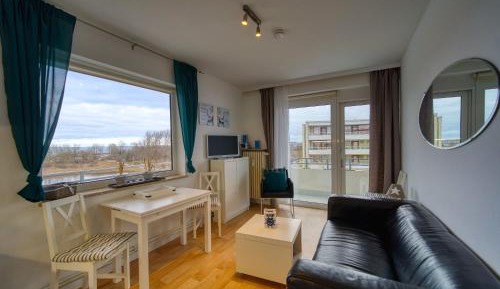 One-Bedroom Apartment with Balcony
