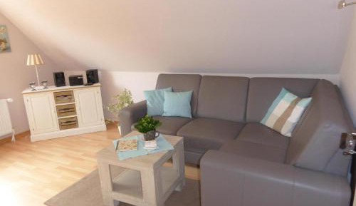 One-Bedroom Apartment with Balcony