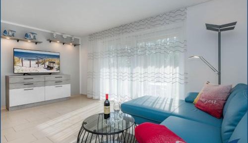 One-Bedroom Apartment with Terrace