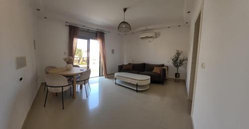 One-Bedroom Apartment with Terrace