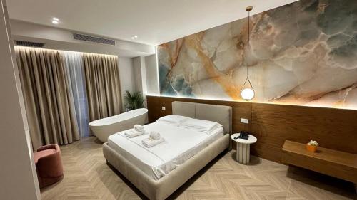 Suite with Hot Tub