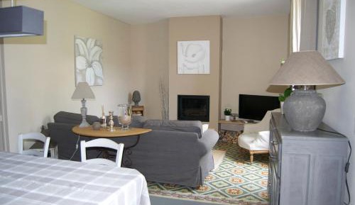 Two-Bedroom Apartment - Souleiado