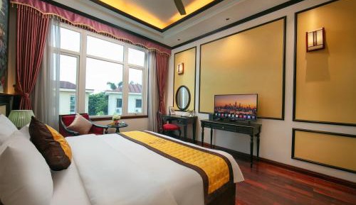 Deluxe King Room