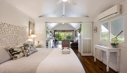 Family Room with Garden View