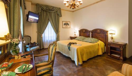 Triple Room