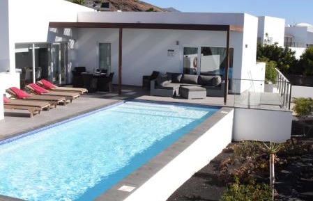 Two-Bedroom Villa with jacuzzi and private pool (Only Adults)
