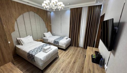 Large Double or Twin Room