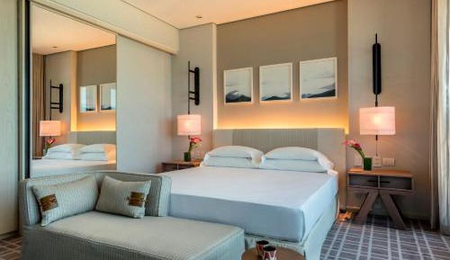 Grand King Suite